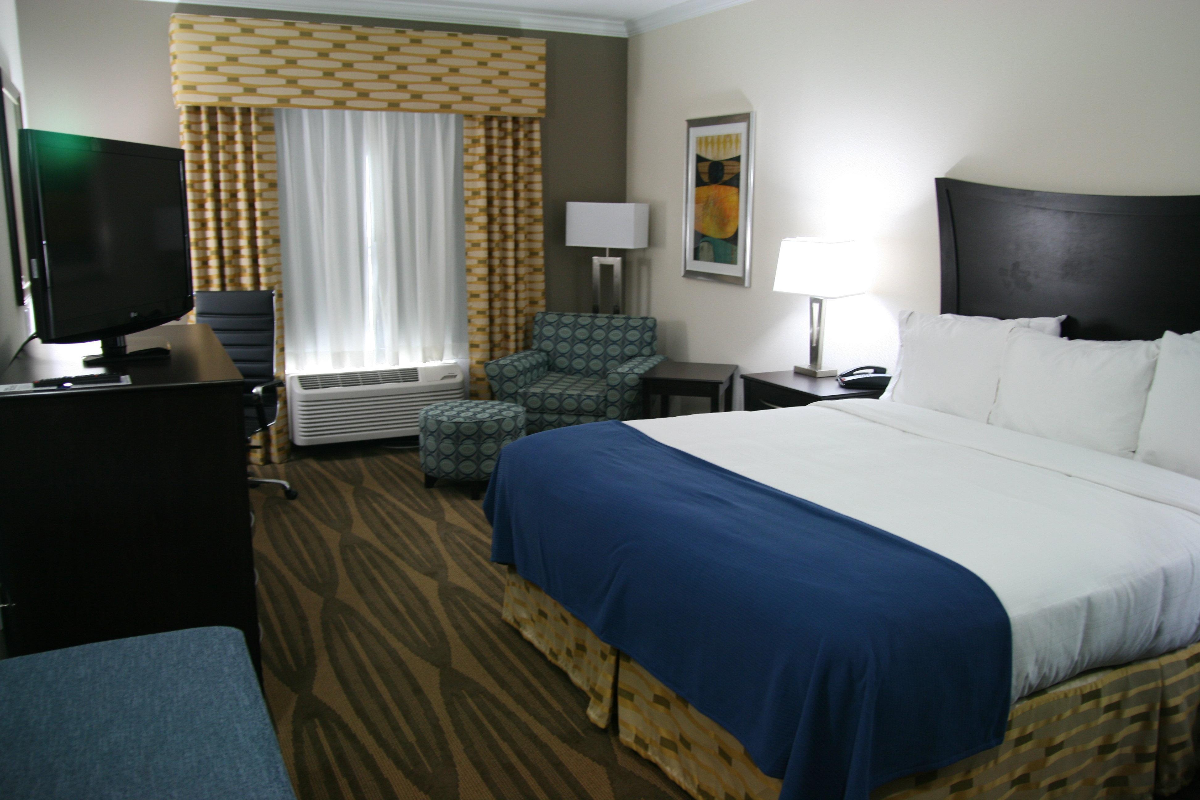 Holiday Inn Express & Suites Corpus Christi - North By Ihg Room photo