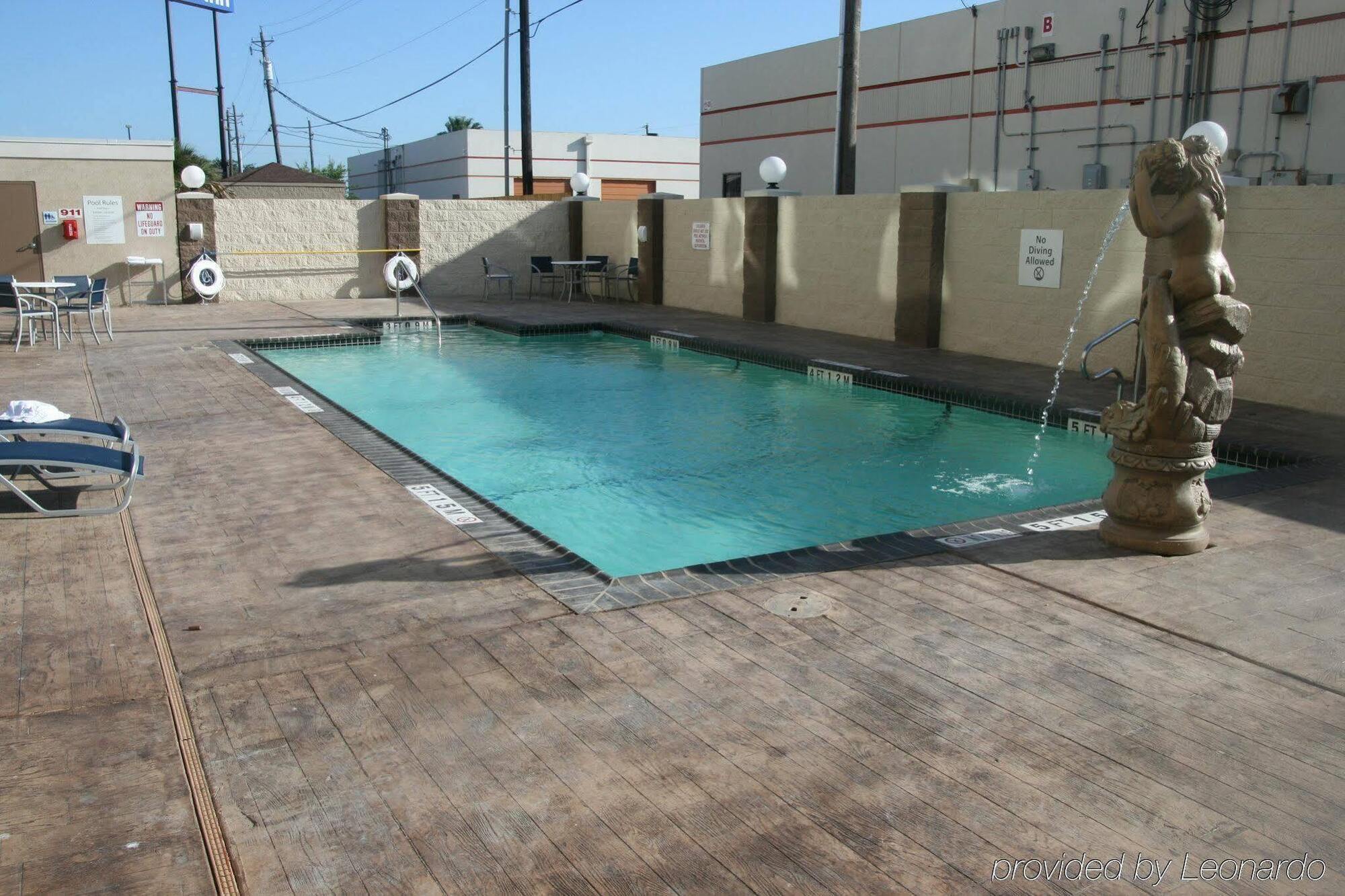 Holiday Inn Express & Suites Corpus Christi - North By Ihg Exterior photo